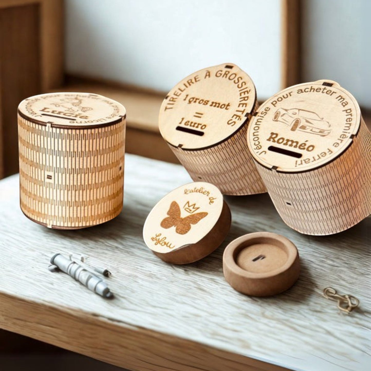 Tirelire en bois 100 % personnalisable – Modèle à créer ou à modifier