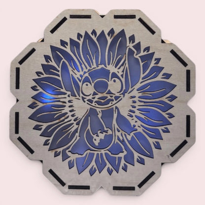 Veilleuse en bois personnalisable Stitch – lampe LED gravée