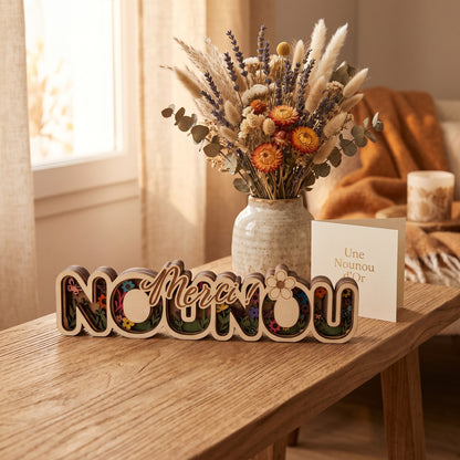 L'Atelier de Lylou Déco bois "Merci Nounou" multicouches avec motif floral et papillons. Cadeau personnalisé.