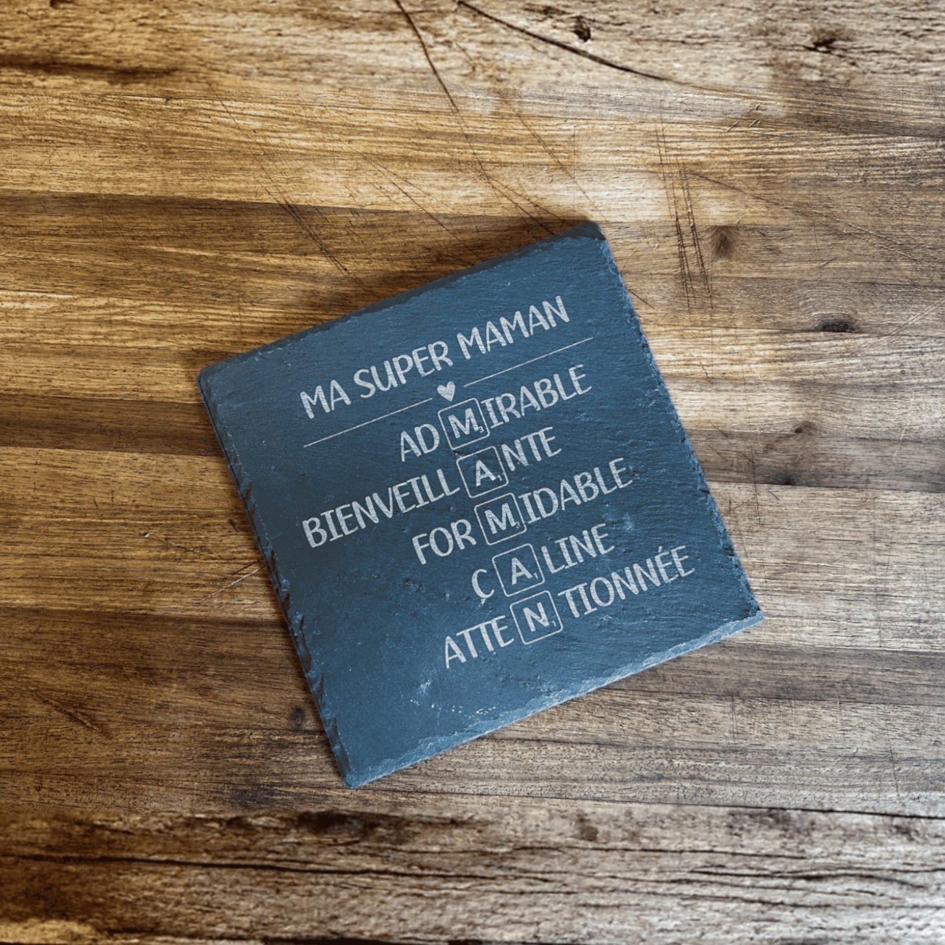 Dessous de plat en ardoise naturelle L'Atelier de Lylou "Ma Super Maman" gravé au laser, cadeau original.