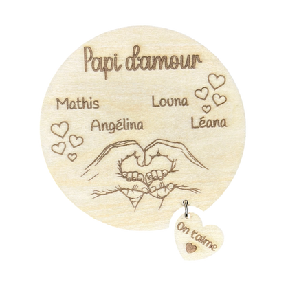 Magnet rond en bois L'Atelier de Lylou "Papi d'amour" personnalisé avec prénoms et cœur "On t'aime"