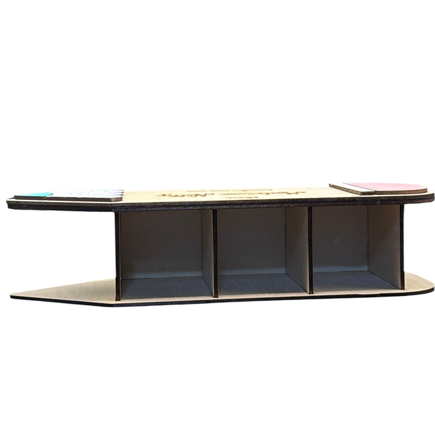 Organiseur de bureau en bois L'Atelier de Lylou en forme de crayon, personnalisé, 3 compartiments, idéal cadeau maîtresse.