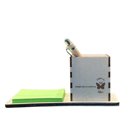 L'Atelier de Lylou pot à crayons en bois personnalisé avec bloc de notes vert et stylo en bambou, cadeau maîtresse.