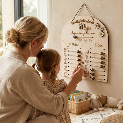 L'Atelier de Lylou : Tableau de routines personnalisé en bois pour enfant, avec curseurs pour suivre les habitudes du matin et du soir.