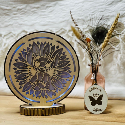 Veilleuse ronde en bois Stitch